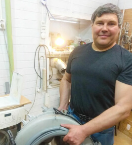 Александр Рой